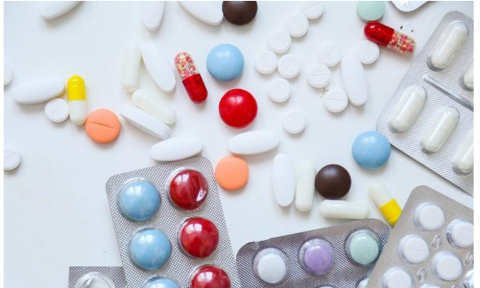 過敏性哮喘的藥物治療 支氣管擴(kuò)張劑、茶堿與抗生素的科學(xué)選擇